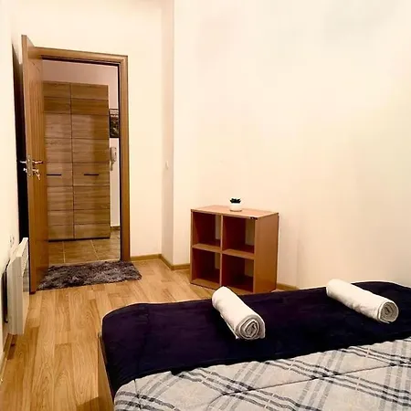 Apartment 3 Mountains &